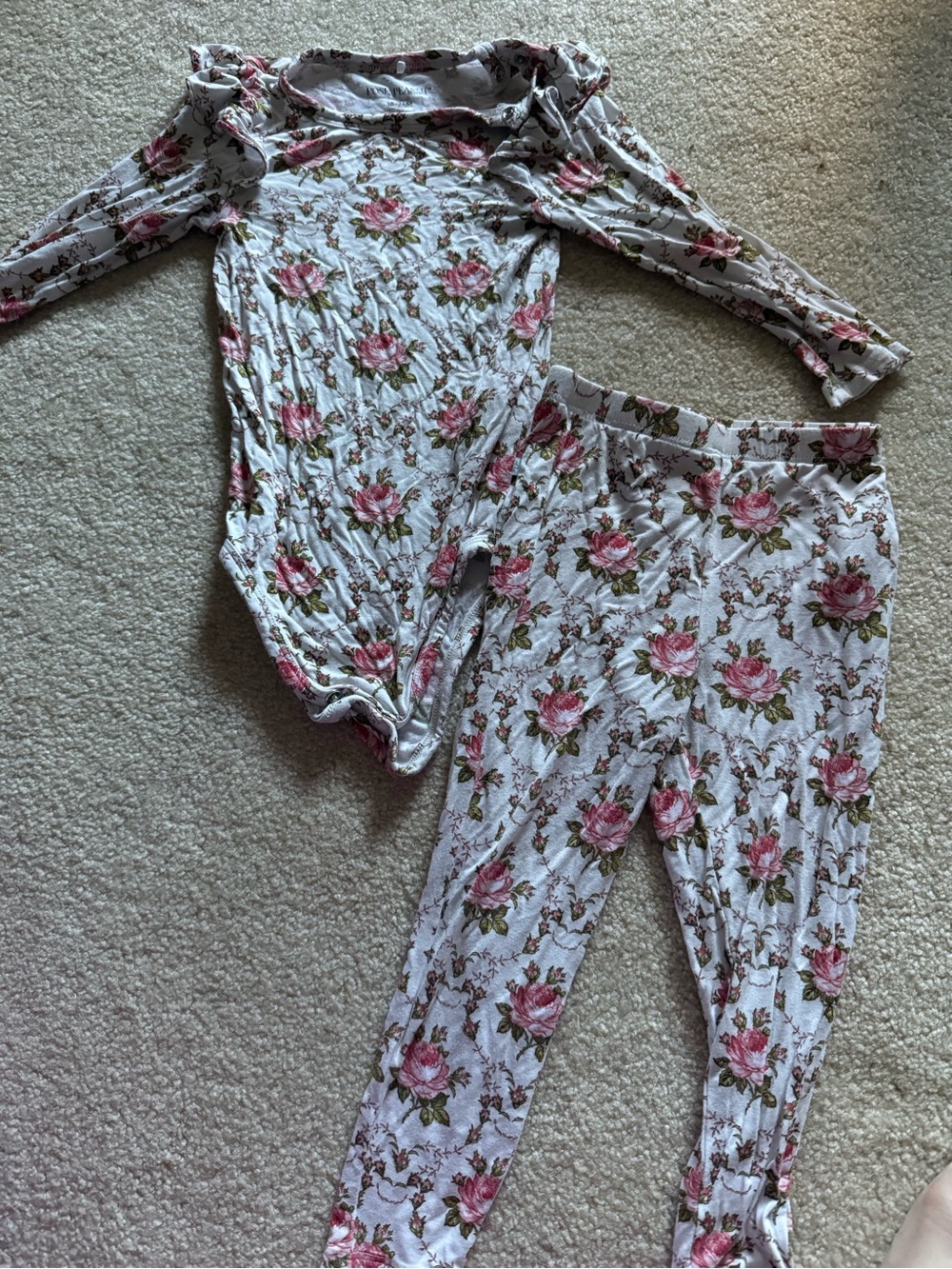 Posh Peanut Floral Pink Rose Two-Piece Rose Set